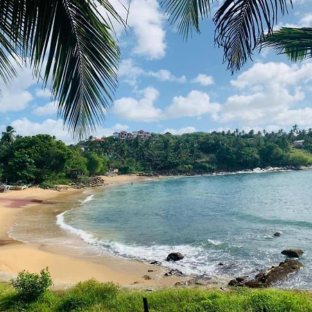 Surf Paradise Tangalle Bagian luar foto