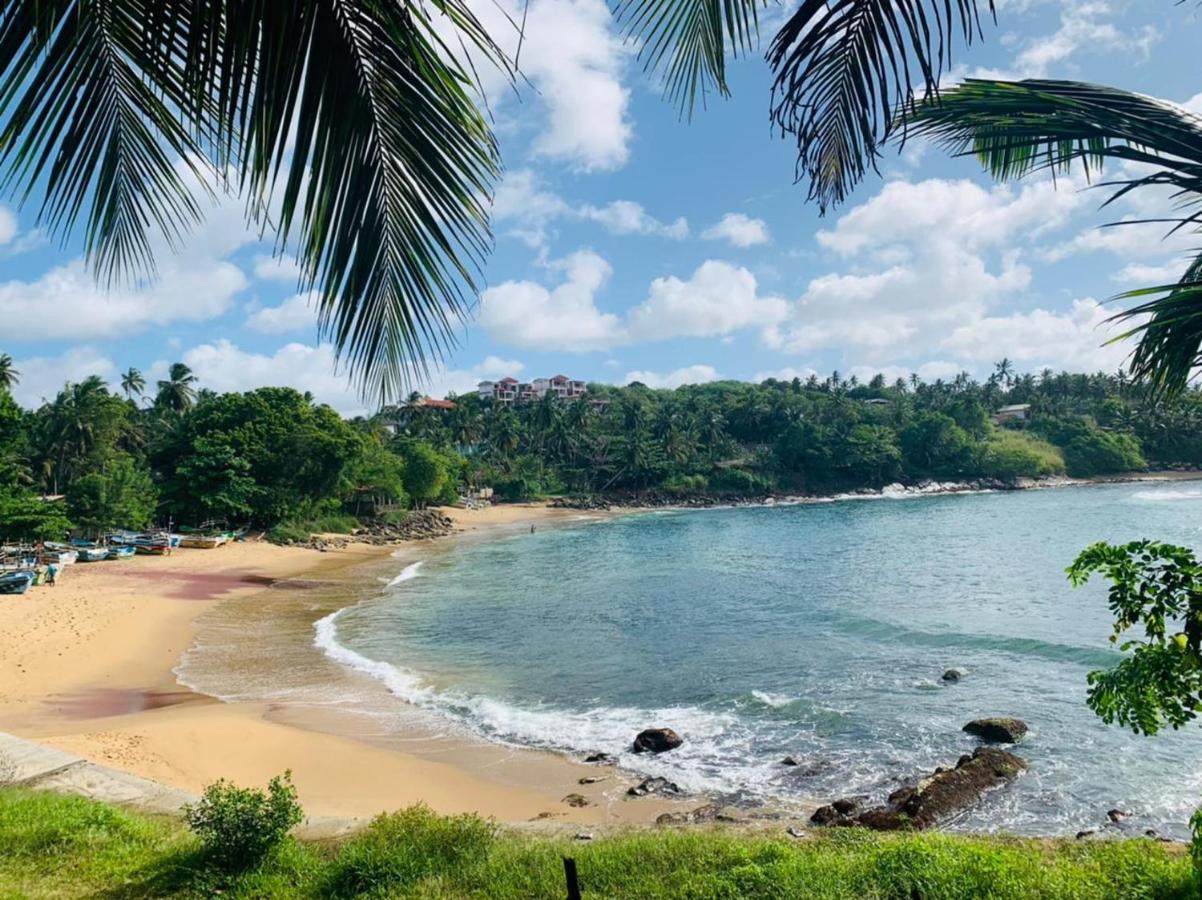 Surf Paradise Tangalle Bagian luar foto