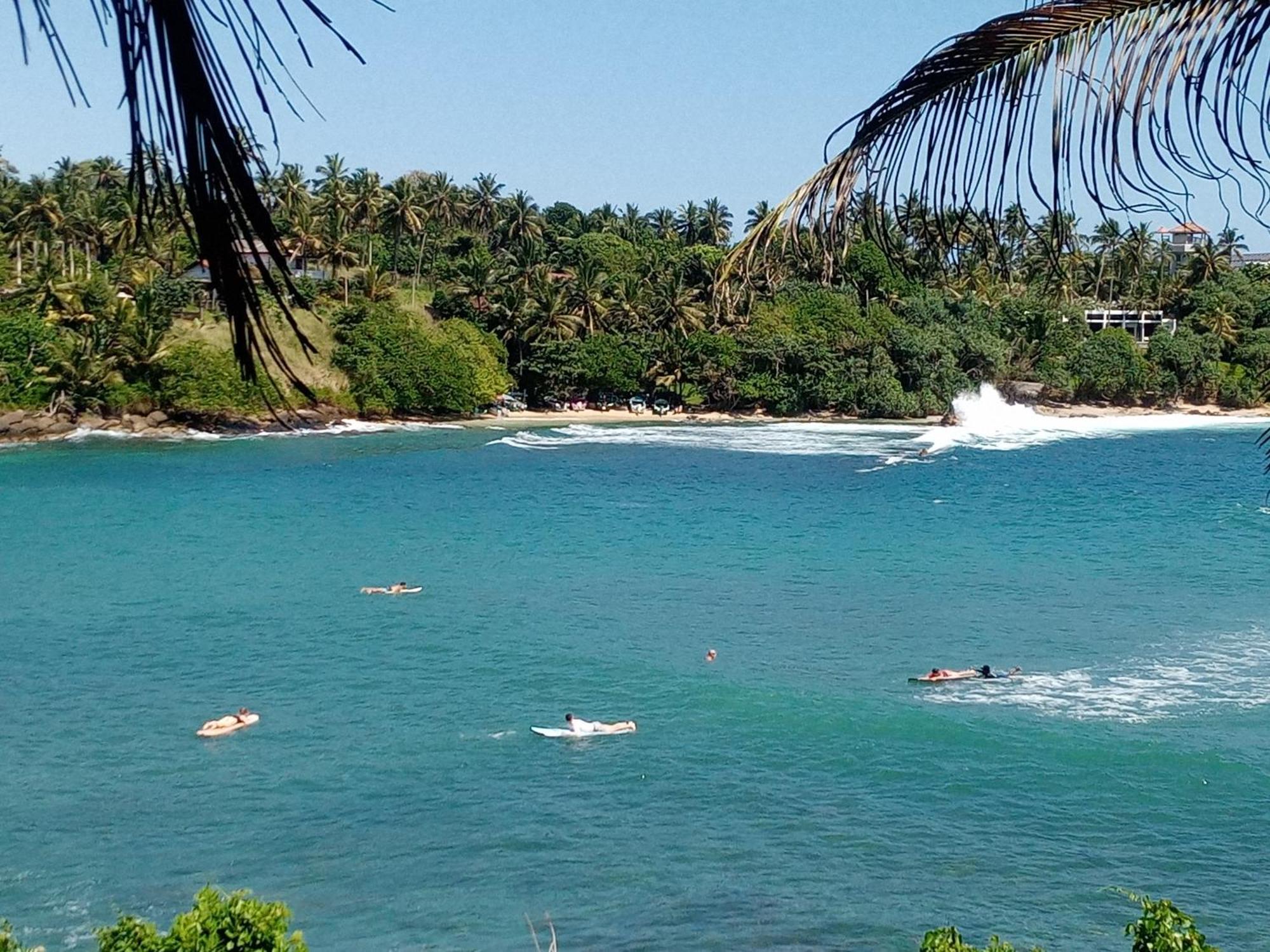 Surf Paradise Tangalle Bagian luar foto