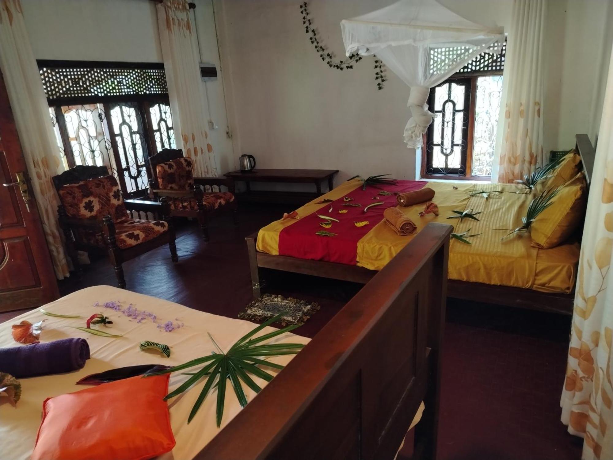 Surf Paradise Tangalle Bagian luar foto