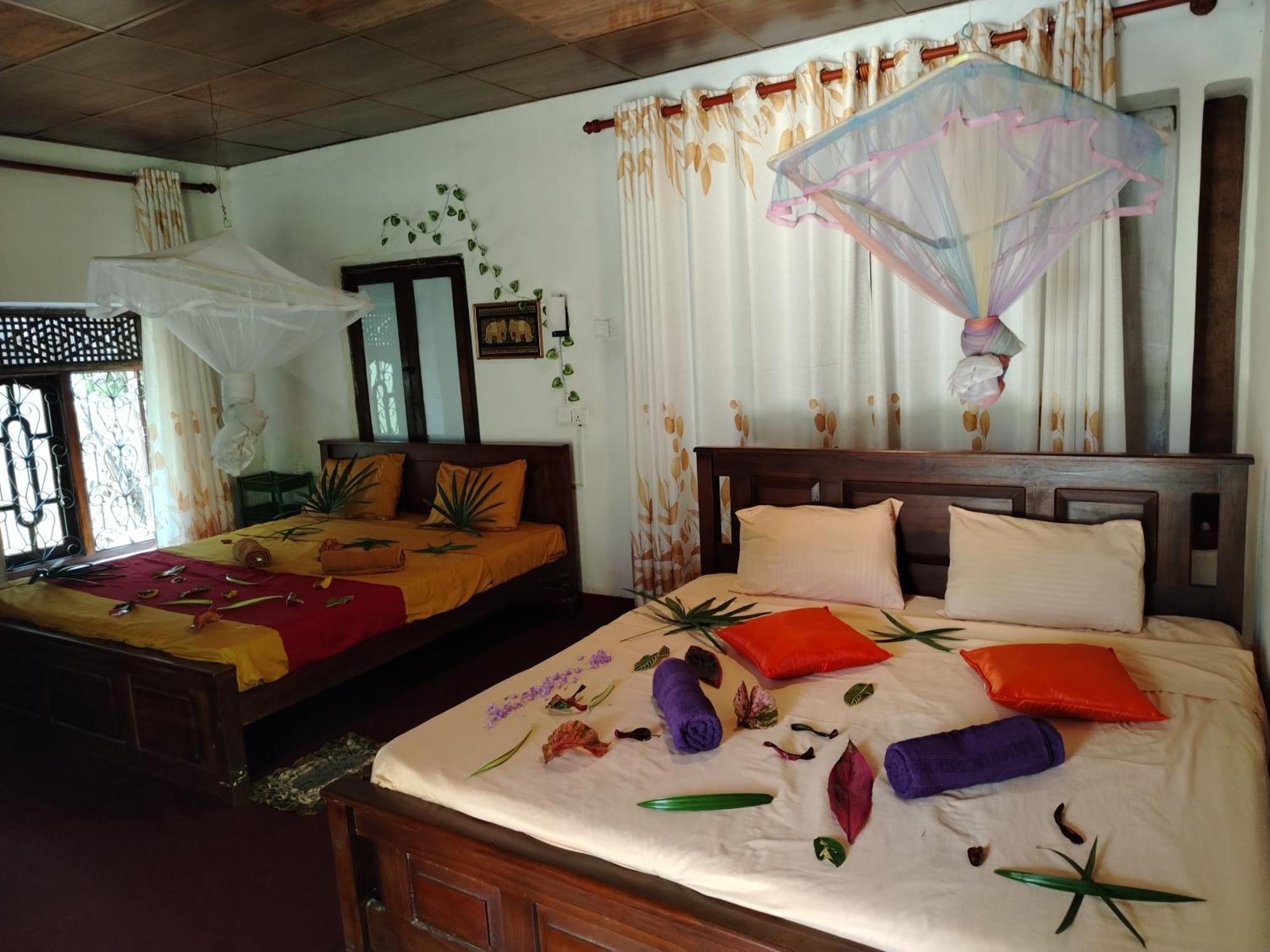 Surf Paradise Tangalle Bagian luar foto
