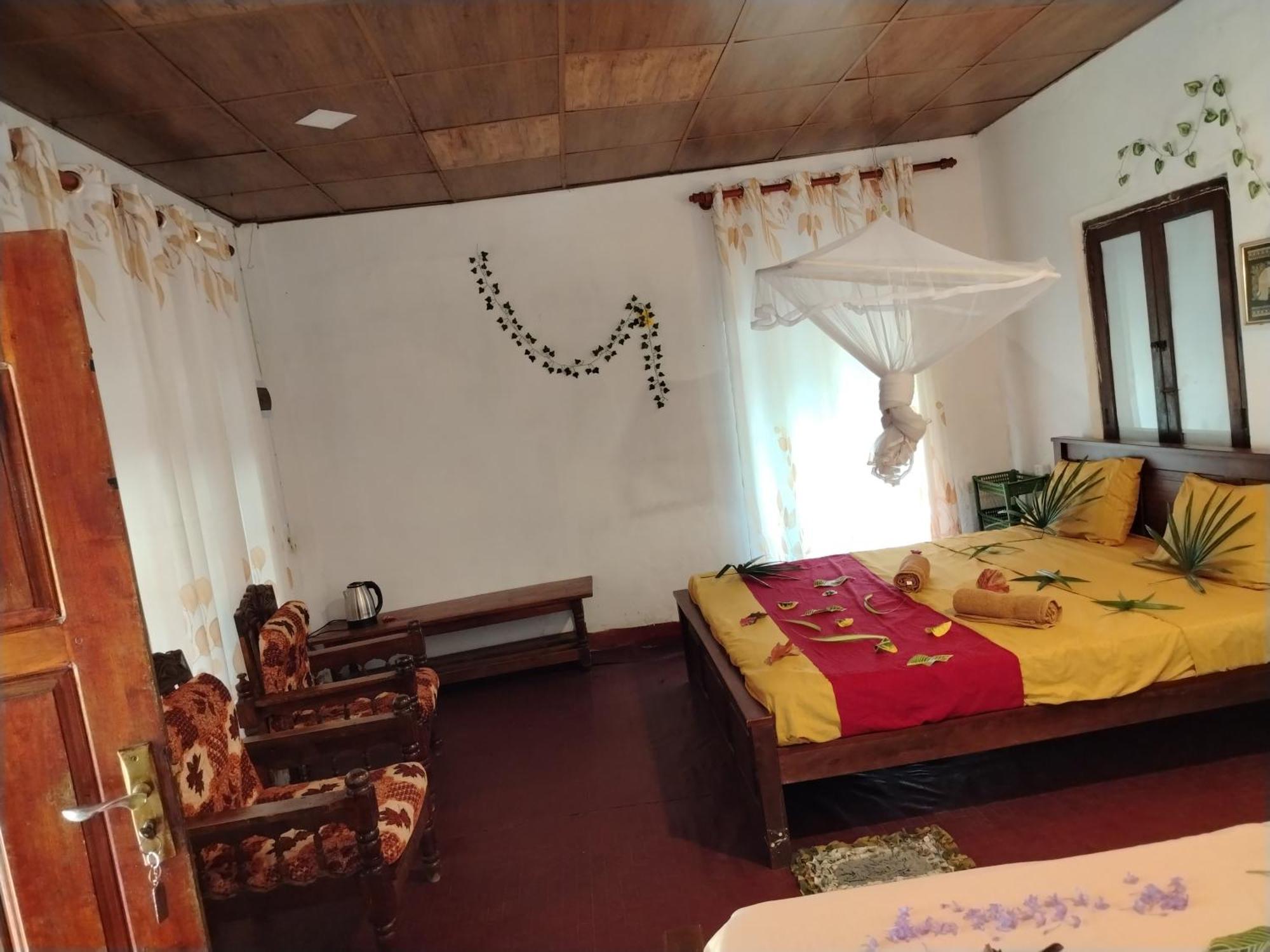 Surf Paradise Tangalle Bagian luar foto